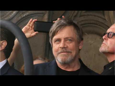 VIDEO : Mark Hamill Tells Fans Who Is Laughing In 'The Rise Of Skywalker' Trailer