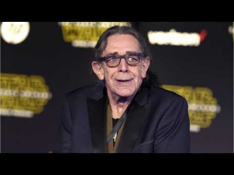 VIDEO : Peter Mayhew, The Man Behind Chewbacca In 'Star Wars', Dies