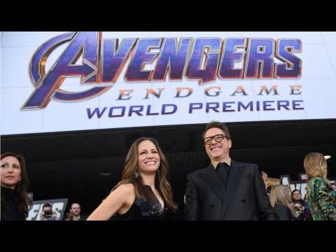 VIDEO : Premiere Goers React To 'Avengers: Endgame'