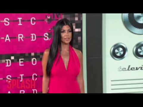 VIDEO : Kourtney Kardashian having 'fun' with dating life
