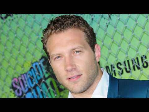 VIDEO : Jai Courtney Doubles Down On Returning To 'Suicide Squad' Sequel