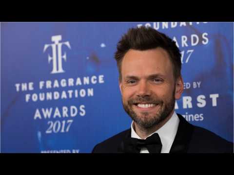 VIDEO : Joel McHale To Host Updated Version Of Card Shark For ABC