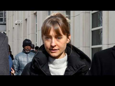 VIDEO : Allison Mack Pleads Guilty In Alleged ?Sex Cult? Case