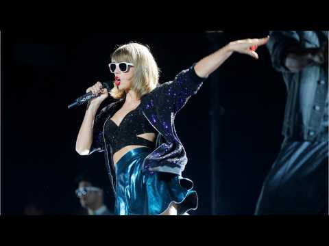 VIDEO : Fashion Experts Taylor Swift's Outfit At TIME 100 Gala
