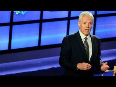 VIDEO : Alex Trebek Gives Update On Cancer Treatment