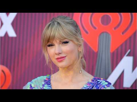 VIDEO : Taylor Swift Set To Perform At Billboard Awards