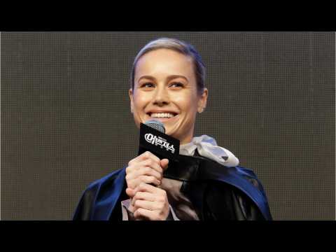 VIDEO : Brie Larson Sports Cape At 'Avengers: Endgame' Red Carpet