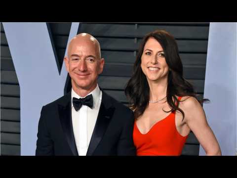 VIDEO : Jeff Bezos And Wife MacKenzie Officially File for Divorce