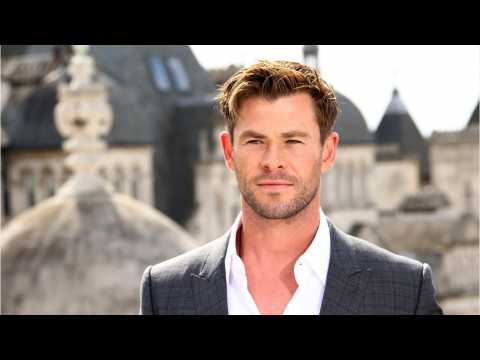 VIDEO : Chris Hemsworth Thanks China For Support