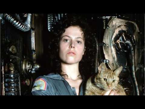 VIDEO : Sigourney Weaver Was In Audience Of A High School's Stage Version Of 'Alien'