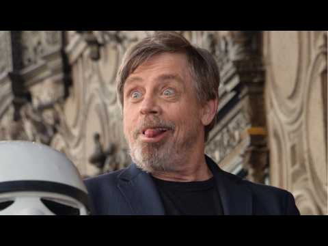 VIDEO : Billy Dee Williams Responds To Mark Hamill's Controversial Tweet
