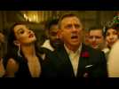 SNL : Daniel Craig parodie James Bond dans 