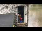 Attin : une hutte aux allures de sous-marin