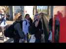 Les soignants partent chercher les malades