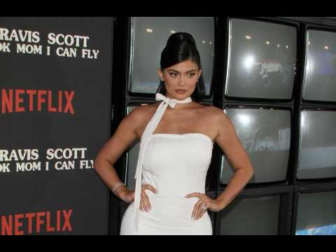 VIDEO : Kylie Jenner soutenu par Travis Scott pendant cette pandmie
