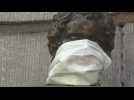 Coronavirus: Manneken-Pis porte un masque