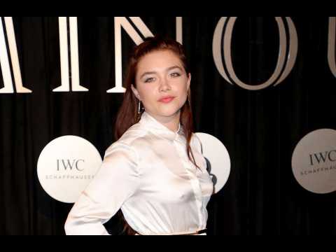 VIDEO : Florence Pugh furieuse contre les internautes qui critiquent sa relation