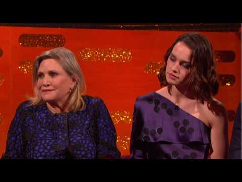 VIDEO : Daisy Ridley Recalls Hugging Carrie Fisher For A Scene In 'Star Wars'