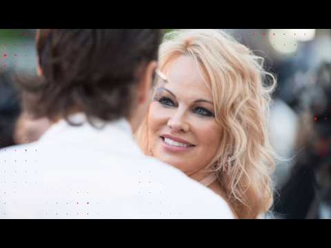 VIDEO : Anniversaire de Pamela Anderson : 5 infos insolites  dcouvrir