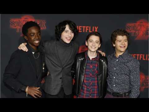 VIDEO : 'Stranger Things' Stars Prank Fans At Wax Museum