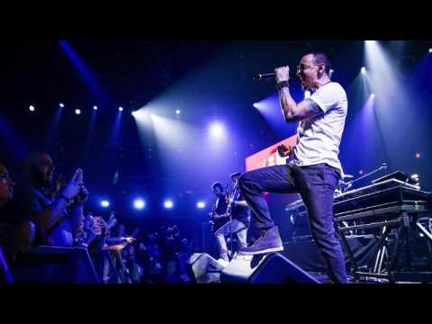 VIDEO : Talinda, la femme de Chester Bennington (Linkin Park) lui rend...