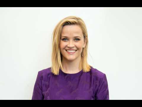 VIDEO : Reese Witherspoon: l'actrice de 'The Morning Show' chante les louanges du streaming