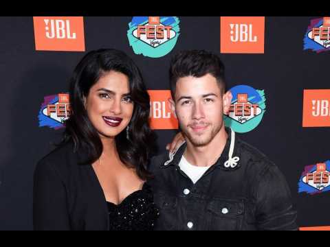VIDEO : Priyanka Chopra remercie Nick Jonas de 'l'avoir trouve'