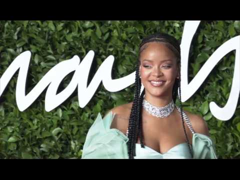 VIDEO : Un deal de 22 millions d'euros entre Rihanna et Amazon - DH
