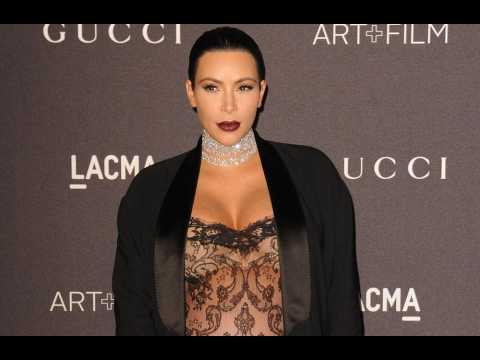 VIDEO : Kim Kardashian a subi 'cinq opérations' après ses grossesses
