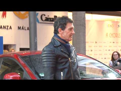 VIDEO : Antonio Banderas hace un estreno a lo grande en Mlaga