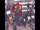 Mort de George Floyd: Des policiers violemment pris à partie par des manifestants à Los Angeles