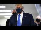 Donald Trump porte un masque pour la première fois en public