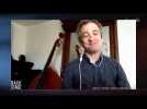 Ludovic Hellet chante pour les enfants
