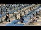 Session d'examen de l'université de Louvain-La-Neuve organisé dans le nouveau hall d'athlétisme