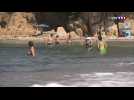 Vacances : les premiers touristes arrivent sur les plages de la Corse