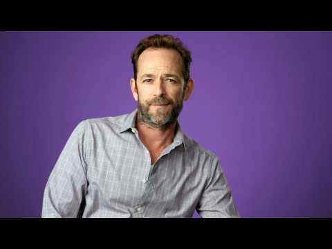 VIDEO : Luke Perry's Daughter Says He Was Buried In Biodegradable Suit Made From Mushrooms