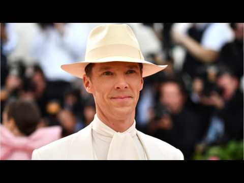 VIDEO : Benedict Cumberbatch Gives Nod To Marvel Character In Met Gala Outfit