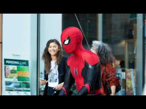 VIDEO : Tom Holland Loves Playing Spider-Man