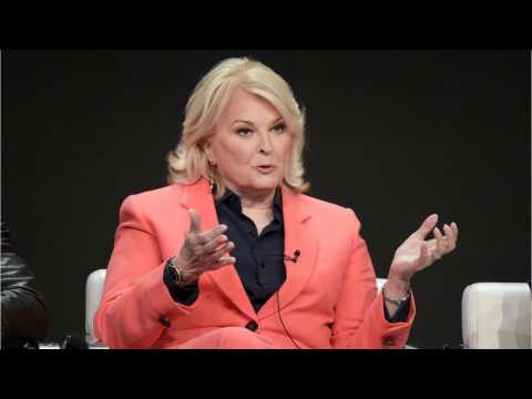 VIDEO : CBS Cuts Season 2 Of ?Murphy Brown? Reboot