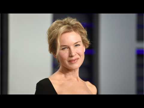 VIDEO : Renee Zellweger Plays Judy Garland