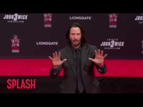 VIDEO : Keanu Reeves Immortalized At TCL Chinese Theatre