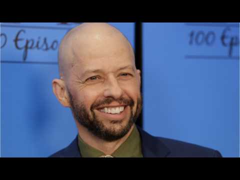 VIDEO : Jon Cryer Thanks 'Supergirl' Cast And Crew
