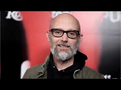 VIDEO : Moby Posts Apology To Natalie Portman
