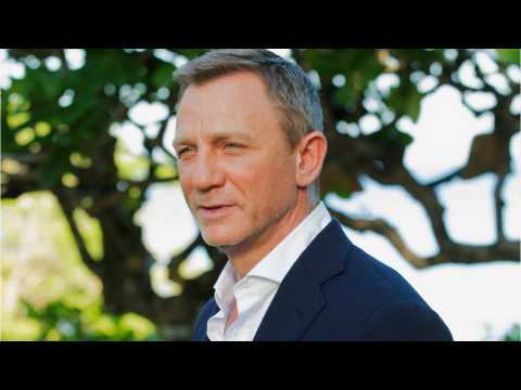 VIDEO : Daniel Craig Injured On 'James Bond' Set
