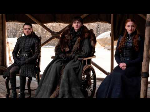VIDEO : Sophie Turner Honors Her ?Game of Thrones? Stark Squad