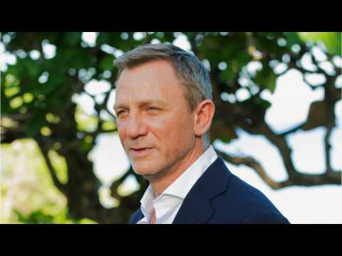 VIDEO : Daniel Craig To Have Ankle Surgery For Bond Injury