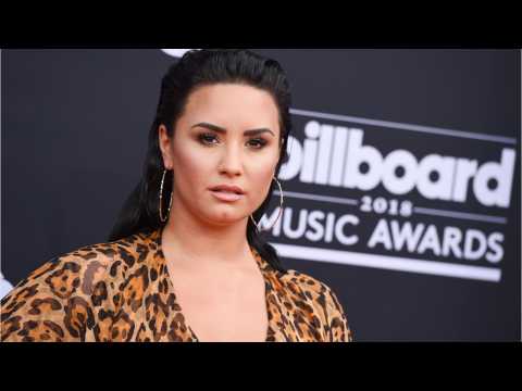 VIDEO : Demi Lovato Debuts New Tattoo Of Her Great-Grandmother