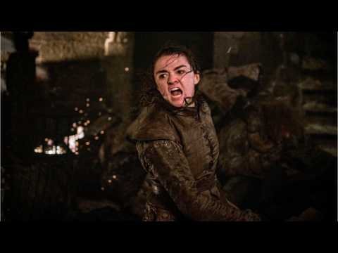 VIDEO : Maisie Williams Laughs In Response To Whether Arya Will Die