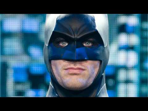 VIDEO : The Batman To Reportedly Feature Penguin And Catwoman