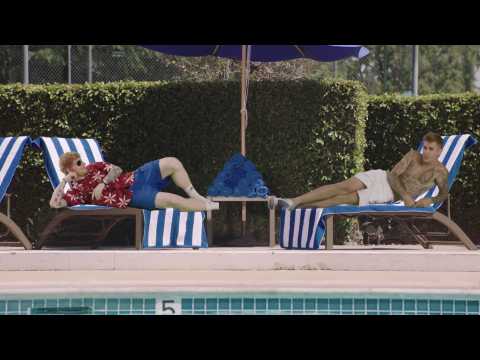 VIDEO : Ed Sheeran y Bieber encadenan disfraces en el videoclip de 'I don't care'